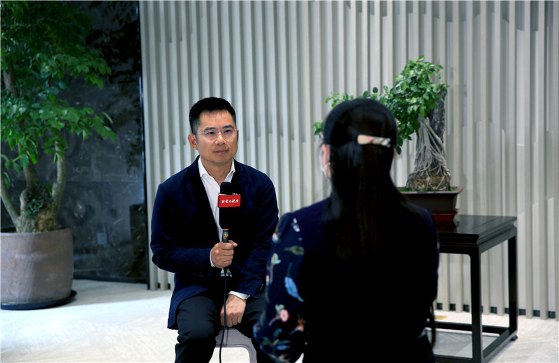 2020年5月6日，北京電視臺就“疫情當前，建筑行業如何做好復工復產工作”，到中天北京集團實地走訪，中天北京集團總裁張向洪作為朝陽區人大代表接受訪問。