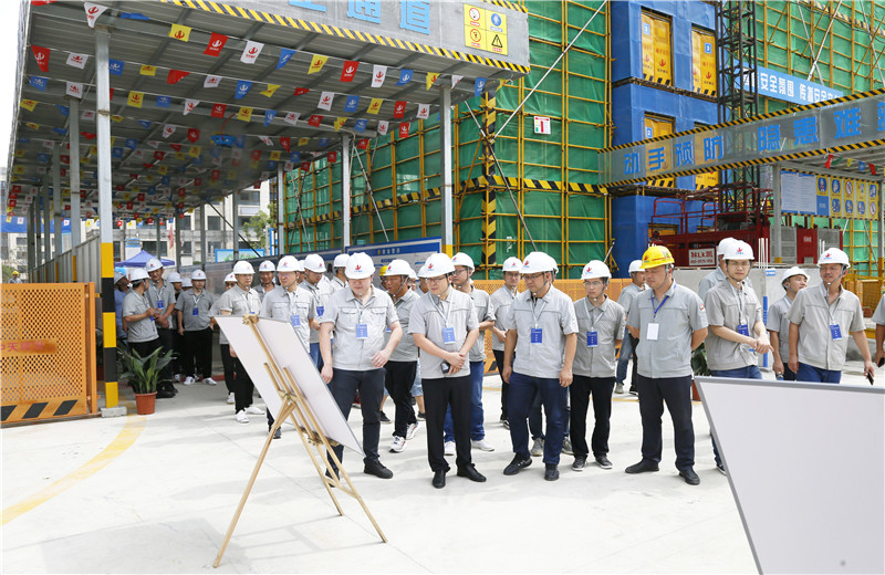 7月25日，安徽公司2021年上半年區域項目管理標準化推進會在合肥召開，130余人參加了當天的觀摩和會議