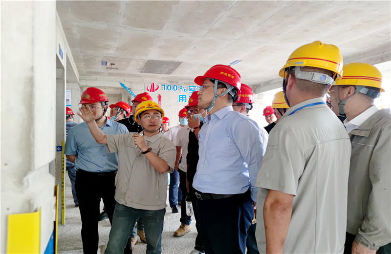 2023年5月10日，綠地香港集團華南區域公司工程對標培訓觀摩會在中天八建南寧綠地朗峯A地塊項目舉行。